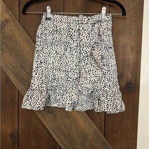 4/$12 SHEIN Dalmatian Print Ruffle Skirt